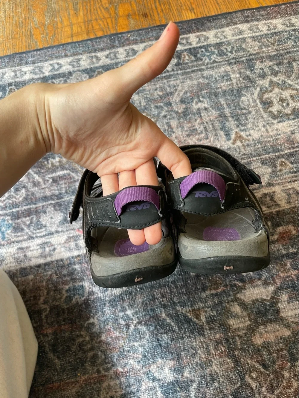 💜Teva sandals💜 - Picture 2 of 5